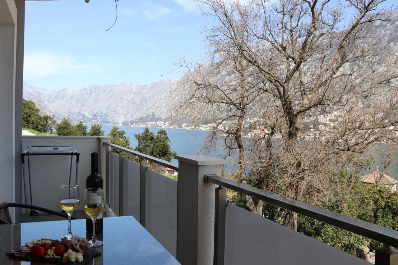 Apartments Seaview Estate Radovic コトル エクステリア 写真