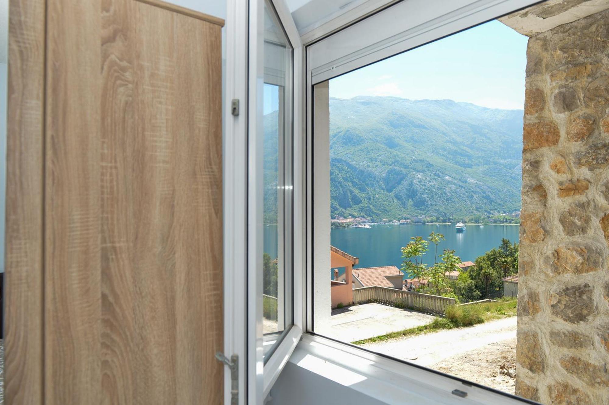 Apartments Seaview Estate Radovic コトル エクステリア 写真
