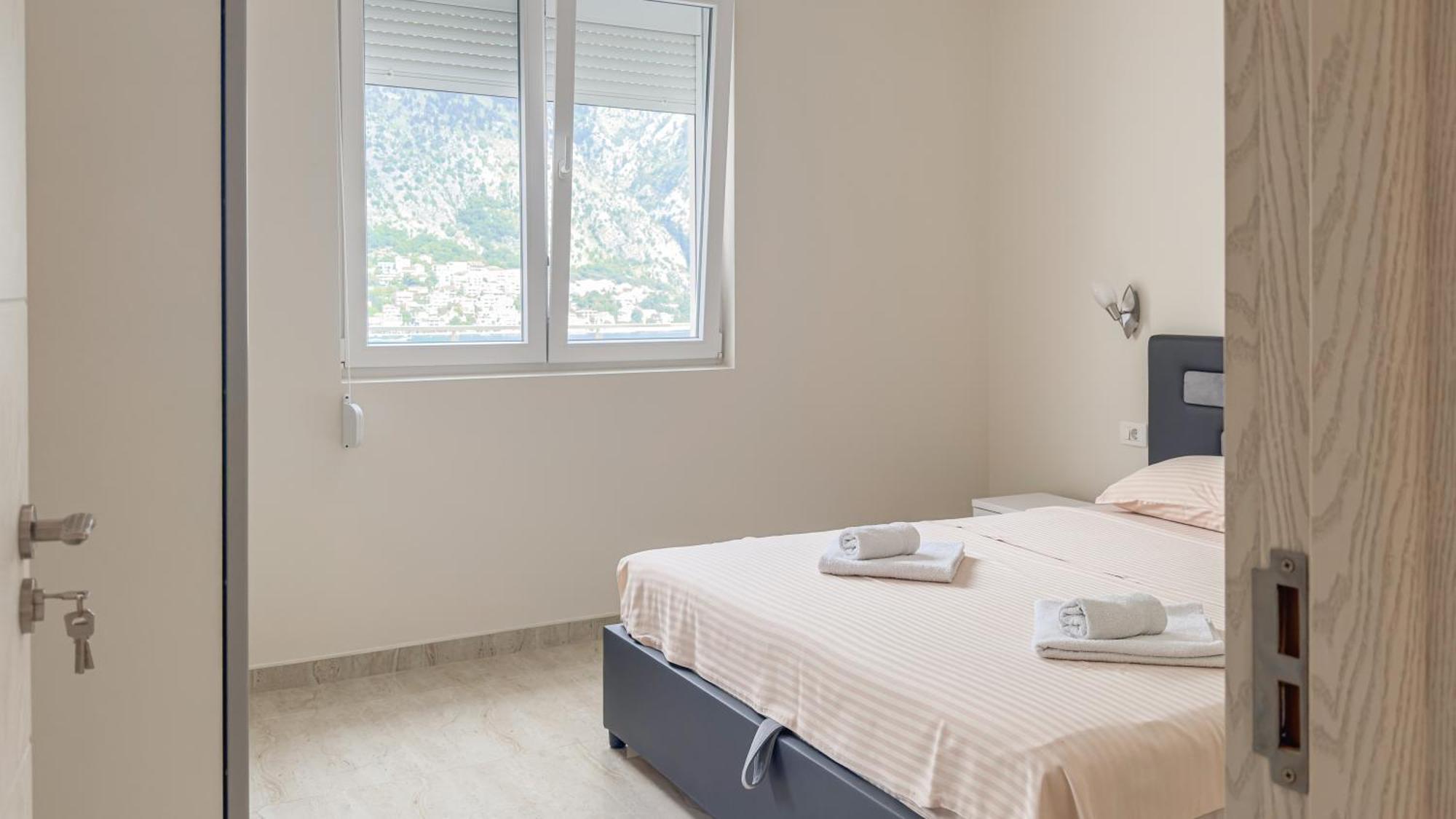 Apartments Seaview Estate Radovic コトル エクステリア 写真